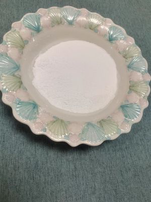 Granelli su ordinazione C3H6N6 non tossico della melammina per ricoprire/resina