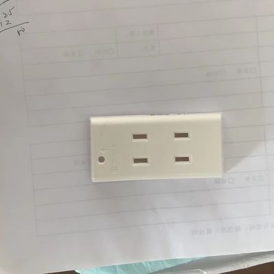 Granelli della melammina del grado di industria per purezza del pannello 99,8% del commutatore