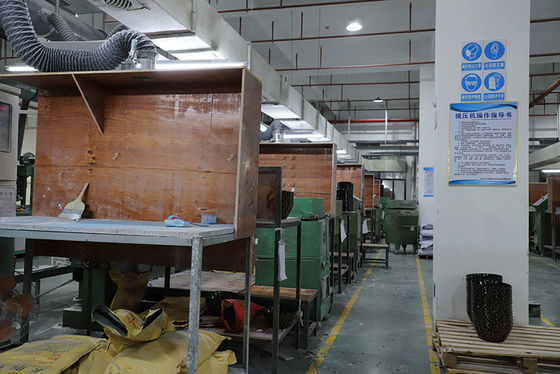 Polvere di copertura del menisco d'acciaio termoresistente della melammina con il contenuto basso della formaldeide