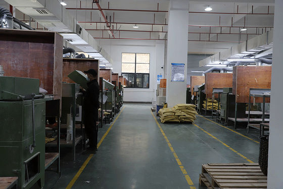 Polvere pura della melammina di pH 7.5-9.5 per produzione CAS 108-78-1 del padellame della melammina