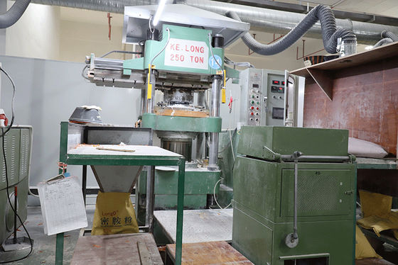 Polvere di copertura del menisco d'acciaio della formaldeide della melammina di 98% per compressione delle stoviglie