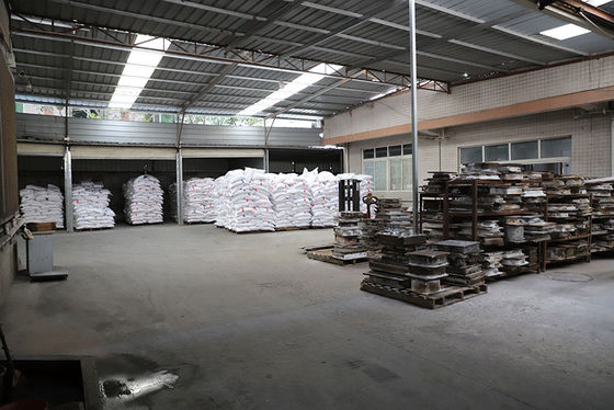 Polvere di copertura del menisco d'acciaio della melammina di Tripolycyanamide del commestibile per padellame 1.573g/m3