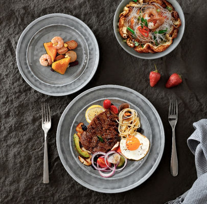 Set di stoviglie, piatti e ciotole in melammina, set di stoviglie da 12 pezzi per 4 piatti, set per campeggio per uso interno ed esterno