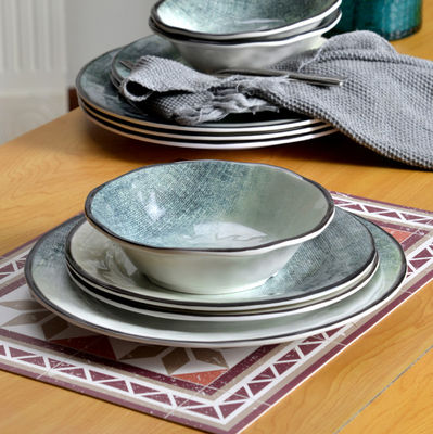 Set di stoviglie in melamina verde da 12 pezzi per uso all' esterno all' interno