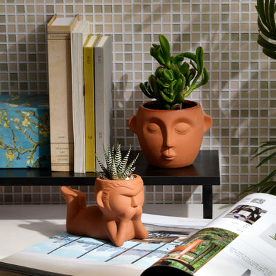 Vasi ceramici decorativi per il giorno di Natale