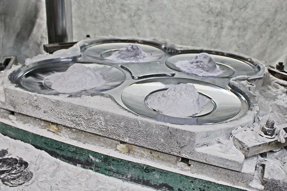 Melammina bianca di alta purezza, polvere di resina di formaldeide, fine liscia