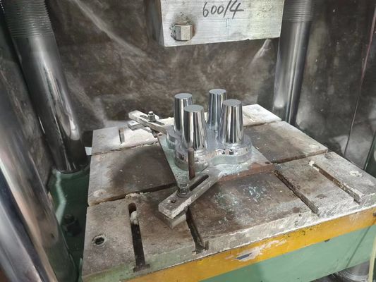 Melammina bianca di alta purezza, polvere di resina di formaldeide, fine liscia