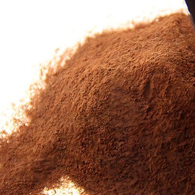 Melamina di grado industriale fornitore di fabbrica Purezza 99,8% Cina Resina di colore marrone CAS 108-78-1