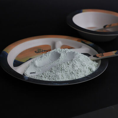 Stabile a temperature e pressione normali, melamina pura di grado industriale in polvere, densità 1573 g/cm3, ideale per l'industria