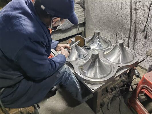 718 Stampi in Acciaio per Tazze in Melamina Finitura Lucida – Ordini all'ingrosso per Rivenditori dell'Oman, Tempi di Consegna 7-10 Giorni